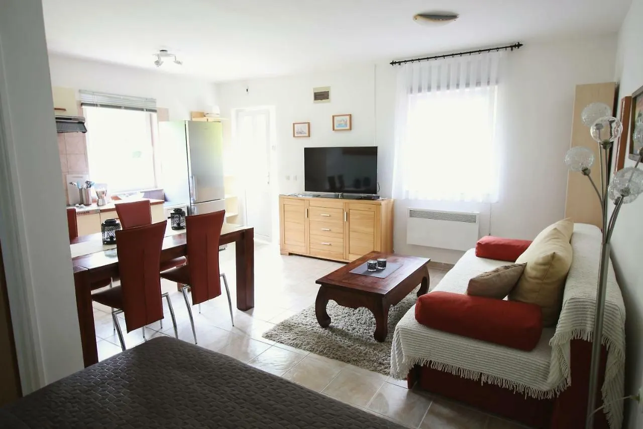Apartments By Zec